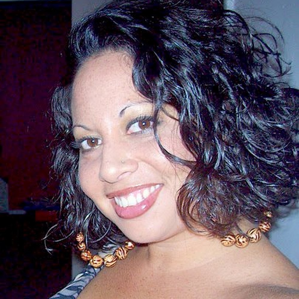 Meet your Posher, Tia